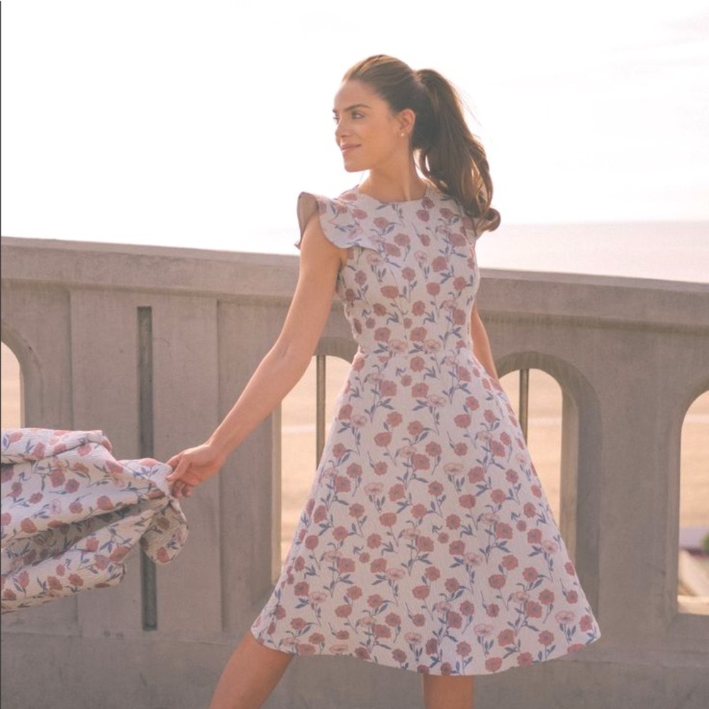 Gal Meets Glam Lola Dancing Daisy Jacquard Dress - Picture 4 of 15